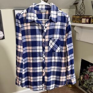 EUC K Jordan Navy, White and a bit of Pink Plaid Shirt Size L 100% Cotton